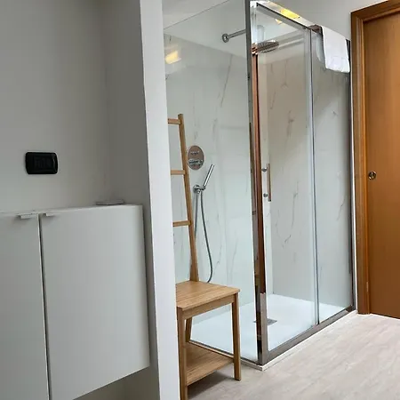 Kibilu - Bilocale Con Piscina Parcheggio Vicinanze Maggiore Apartament *