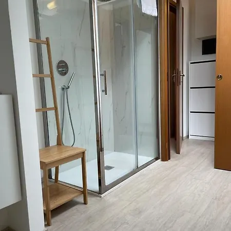 Kibilu - Bilocale Con Piscina Parcheggio Vicinanze Maggiore Διαμέρισμα Brebbia